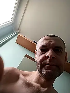 Andrzej-M online show from 11-02-25, 01:05