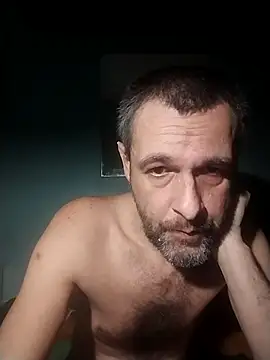 Andrzej-M online show from 10-25-25, 01:27