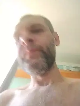 Snapshot of Andrzej-M chatting on 05-25-26, 11:42 Andrzej-M online show from 05-25-26, 11:42