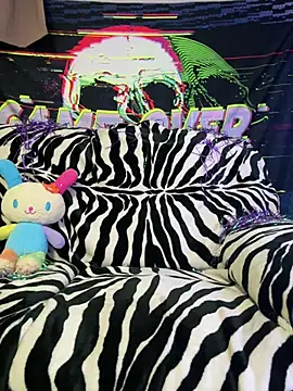 NovaLove2002 online show from 04-05-26, 04:19