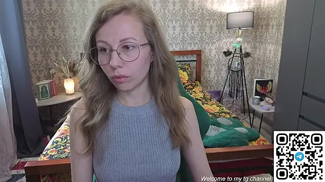 Snapshot of Lill_Mary chatting on 05-08-26, 03:10 Lill Mary online show from 05-08-26, 03:10