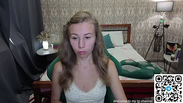 Lill Mary online show from 07-25-26, 05:37