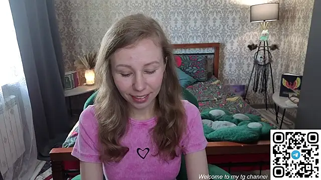Snapshot of Lill_Mary chatting on 05-25-26, 06:23 Lill Mary online show from 05-25-26, 06:23