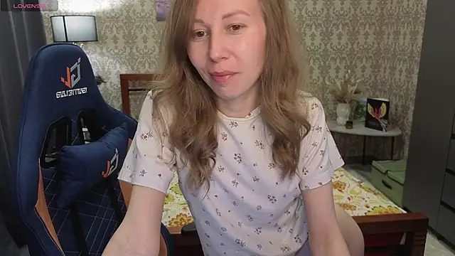 Snapshot of Lill_Mary chatting on 02-03-26, 03:15 Lill Mary online show from 02-03-26, 03:15