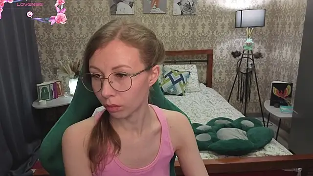 Snapshot of Lill_Mary chatting on 02-19-26, 03:14 Lill Mary online show from 02-19-26, 03:14