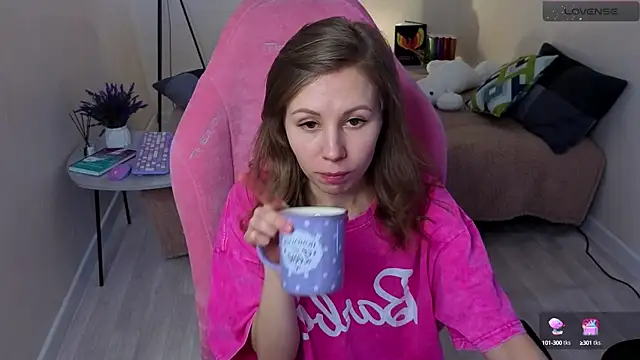 Lill Mary online show from 02-28-25, 07:37
