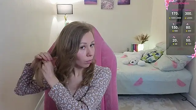Lill Mary online show from 10-16-25, 03:37