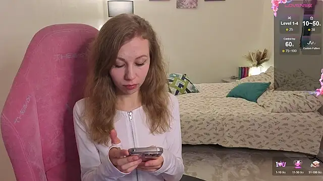 Lill Mary online show from 11-14-25, 12:03