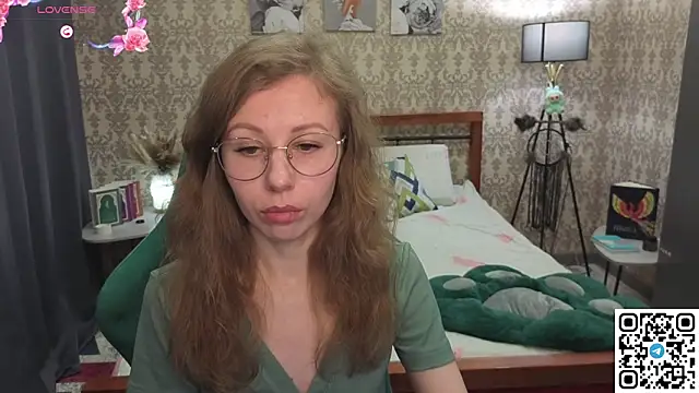 Snapshot of Lill_Mary chatting on 02-11-26, 03:28 Lill Mary online show from 02-11-26, 03:28