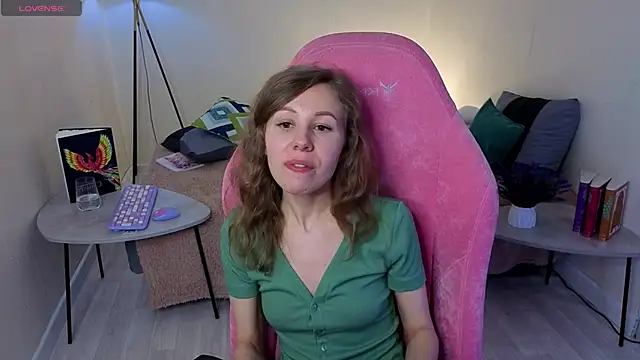 Lill Mary online show from 02-15-25, 05:30