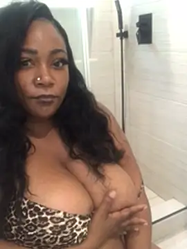 NovaDivine3000 online show from 02-25-26, 12:33