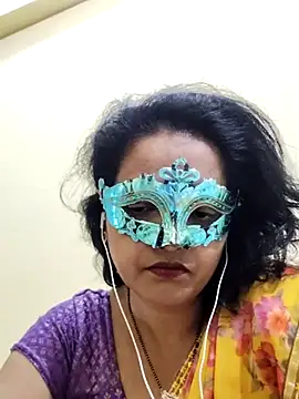 anuradha1432 online show from 03-18-25, 12:39