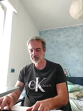 Snapshot of Marcolino183 chatting on 06-16-26, 07:30 Marcolino183 online show from 06-16-26, 07:30