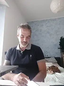 Snapshot of Marcolino183 chatting on 12-04-25, 08:24 Marcolino183 online show from 12-04-25, 08:24