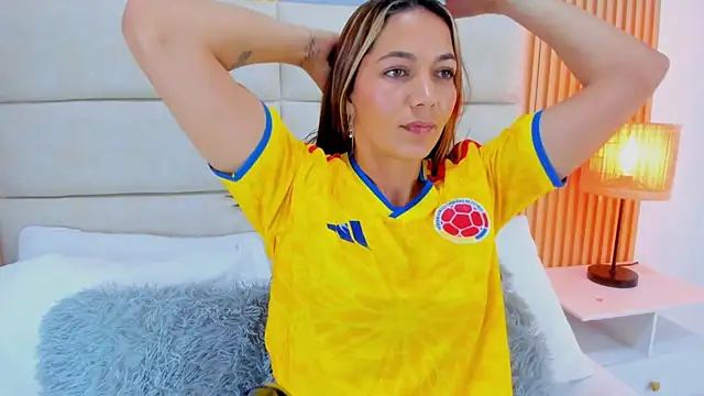 Mia Malkovaa  online show from 06-23-26, 05:55