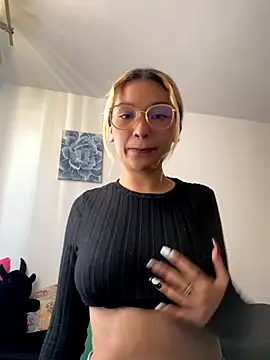 baby lizy online show from 09-25-25, 09:21