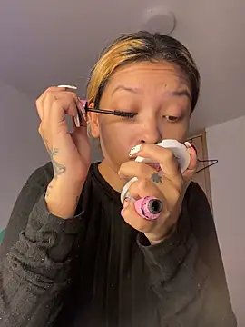 baby lizy online show from 10-05-25, 06:20