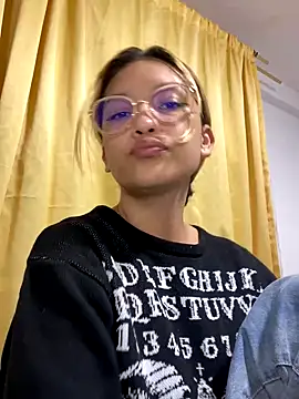 baby lizy online show from 10-02-25, 01:31