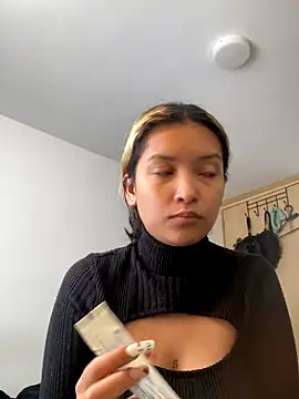 baby lizy online show from 10-04-25, 08:10