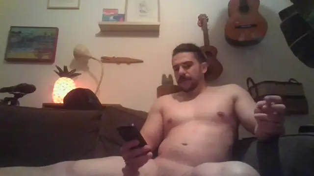 Snapshot of Mclozzz chatting on 05-09-26, 02:48 Mclozzz online show from 05-09-26, 02:48