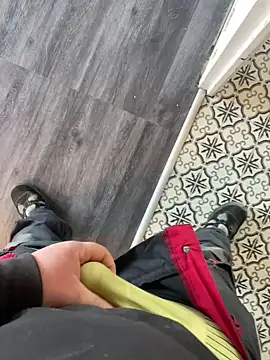 lescoquin2215 online show from 12-31-24, 08:37