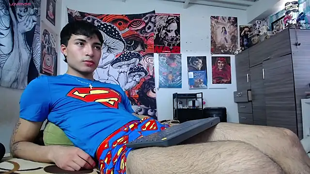 Snapshot of dylan_fun18 chatting on 05-10-26, 06:10 dylan fun18 online show from 05-10-26, 06:10