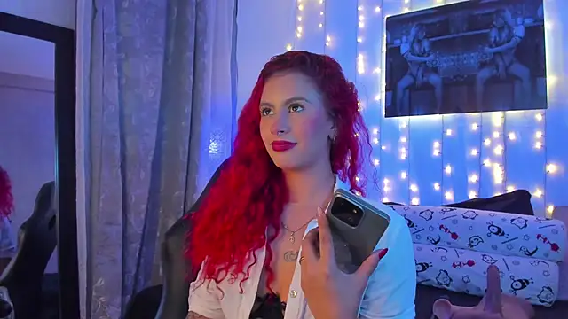 Snapshot of Sophiee_Hill chatting on 01-10-25, 04:33 Sophiee Hill online show from 01-10-25, 04:33