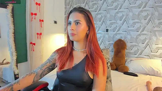 Sophiee Hill online show from 02-09-26, 06:33