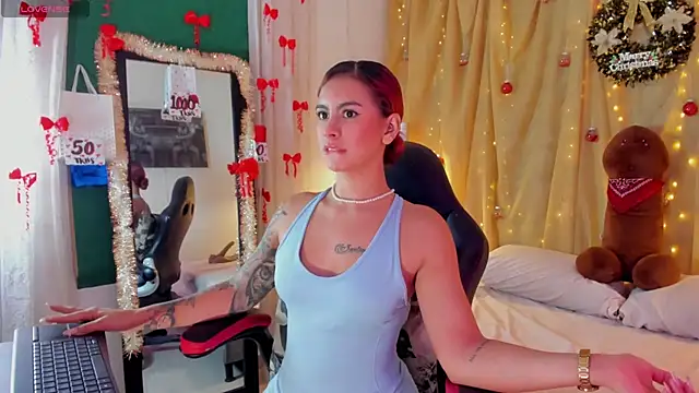 Sophiee Hill online show from 01-07-26, 06:07