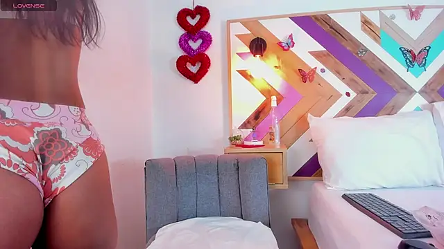 Katia Wilson online show from 03-25-26, 07:46