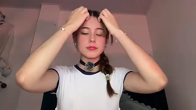 alice guerin  online show from 04-08-26, 02:46