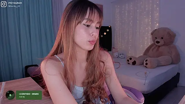 Snapshot of alice_guerin_ chatting on 02-08-25, 06:43 alice guerin online show from 02-08-25, 06:43