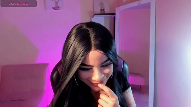 lana 0 online show from 12-18-24, 09:08