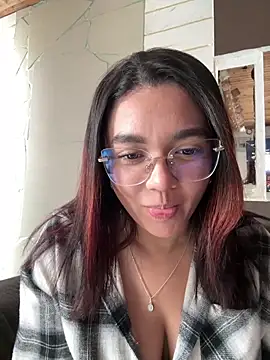 camianddanna online show from 12-19-25, 08:44