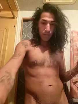 LargeDominoes online show from 03-09-26, 08:18