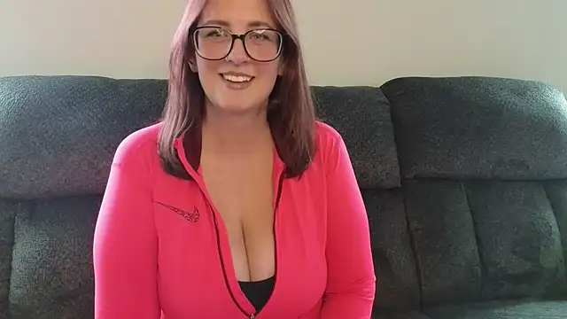 TheBustyHouseWife online show from 10-13-25, 03:46