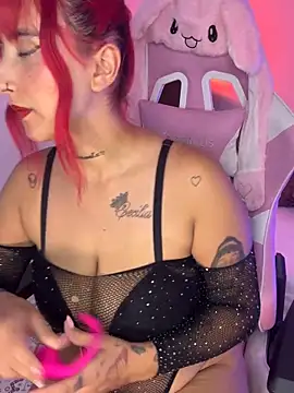 ashlyrey-1 online show from 12-14-25, 09:42