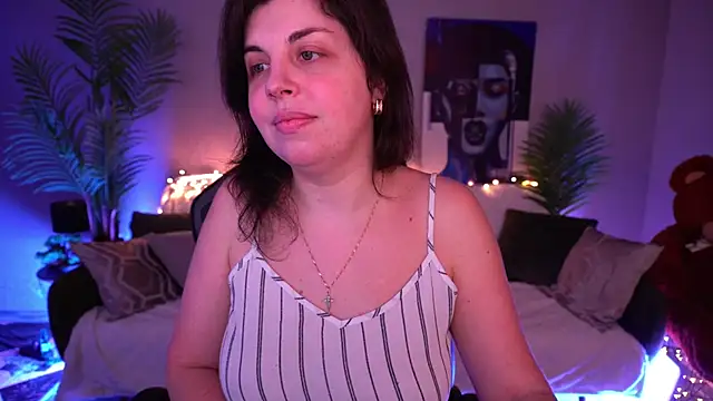 MirandaWong online show from 04-03-26, 05:36