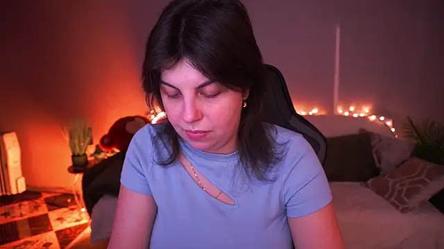 MirandaWong online show from 03-11-26, 06:29