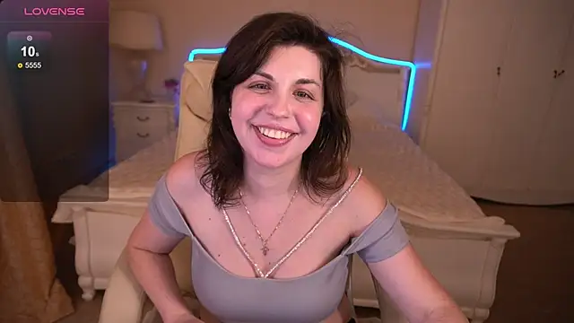 Snapshot of MirandaWong chatting on 03-17-25, 04:54 MirandaWong online show from 03-17-25, 04:54