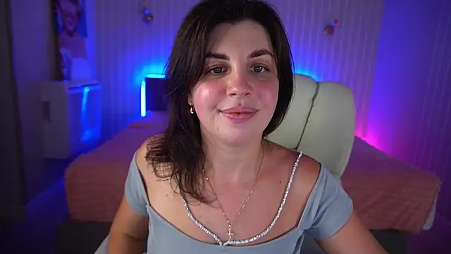 Snapshot of MirandaWong chatting on 09-13-25, 07:25 MirandaWong online show from 09-13-25, 07:25