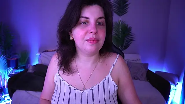 MirandaWong online show from 03-28-26, 06:03