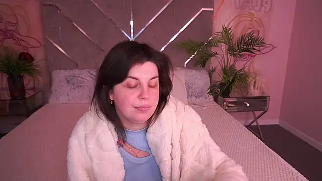 Snapshot of MirandaWong chatting on 02-03-26, 06:22 MirandaWong online show from 02-03-26, 06:22