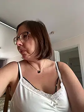 B Bonya m online show from 03-18-25, 08:06