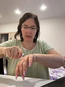 B Bonya m online show from 11-06-25, 04:27