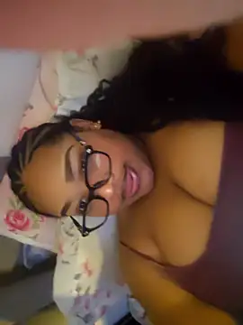 Snapshot of vic_pretynhaa chatting on 02-11-26, 06:52 vic pretynhaa online show from 02-11-26, 06:52