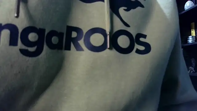 Snapshot of calioppe01 chatting on 02-11-26, 10:37 calioppe01 online show from 02-11-26, 10:37