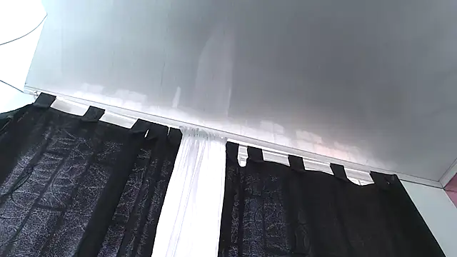 Kitten Hot  online show from 11-26-25, 08:09