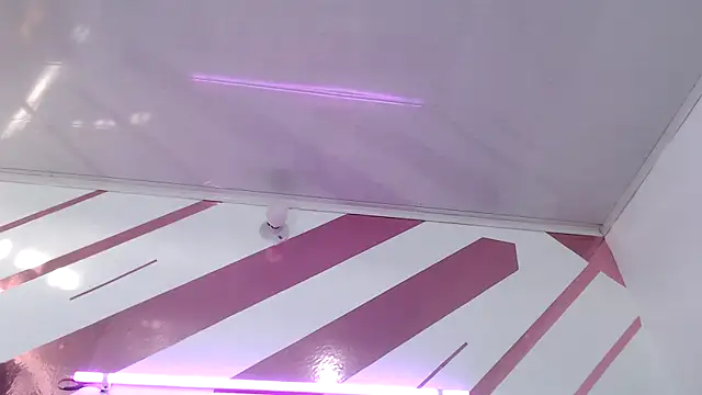 Kitten Hot  online show from 02-04-26, 10:16