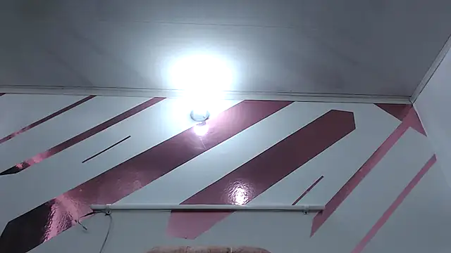 Kitten Hot  online show from 11-28-25, 03:45